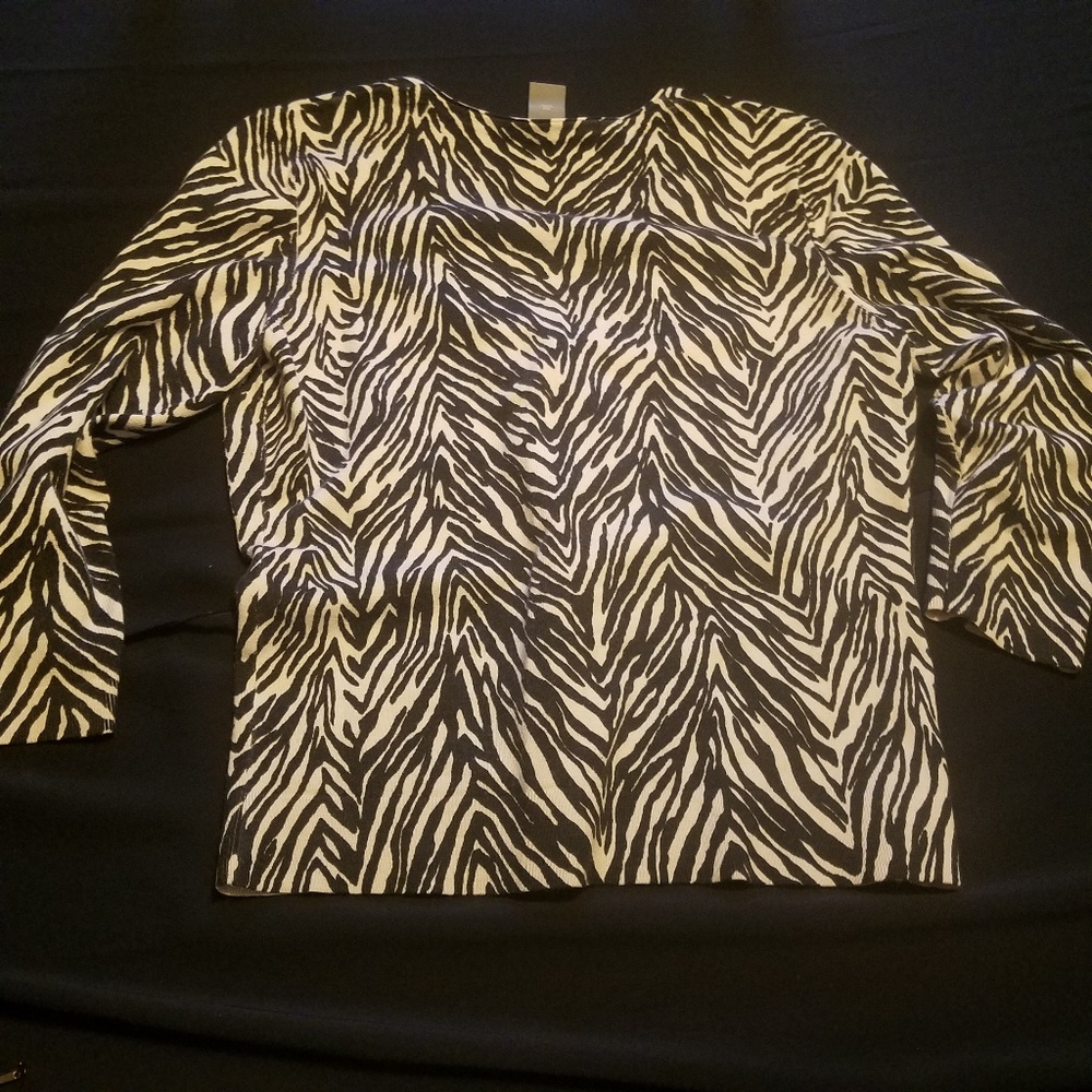 Top - Picture 4 of 4